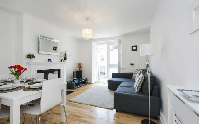 The Chelsea Sandhills Residence - TL19