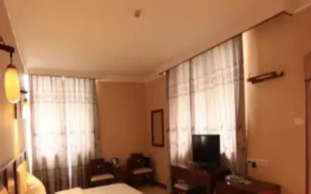 Yangshuo Imperial City Hotel