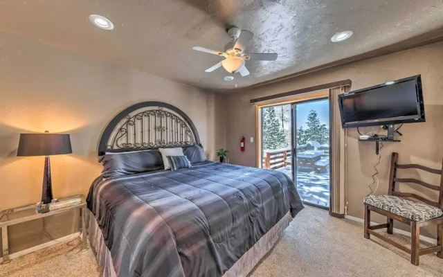Spacious Ruidoso Home w/ Hot Tub & Fireplaces