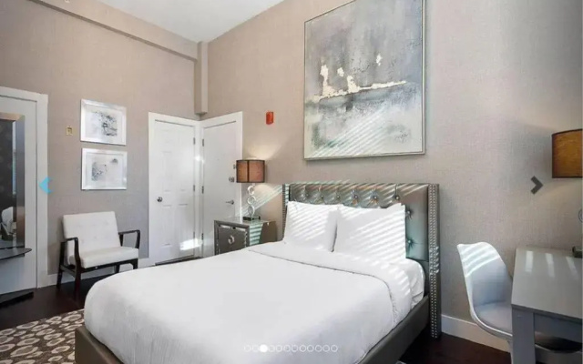 Perfect Boston Studio 3-22