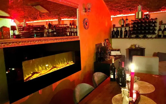 La Cave Rouge - fresh wine cave!