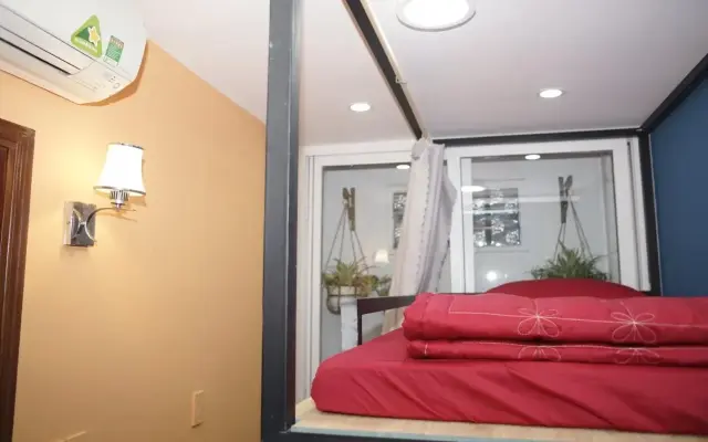 Uts Homestay - Hostel