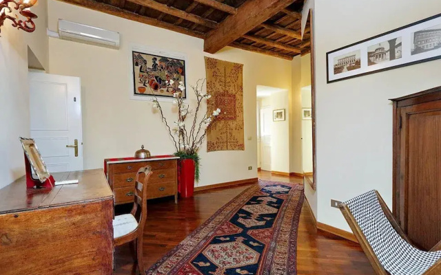 Trevi Comfortable Terrace Apartment
