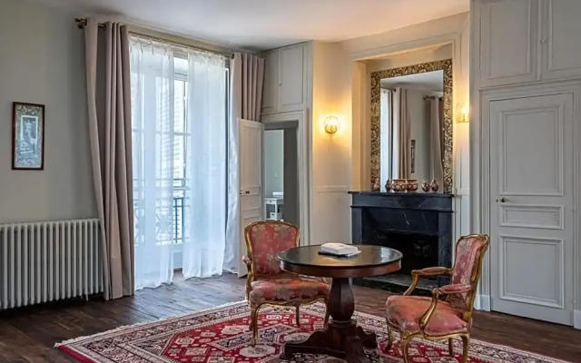 Chateau de Charnizay
