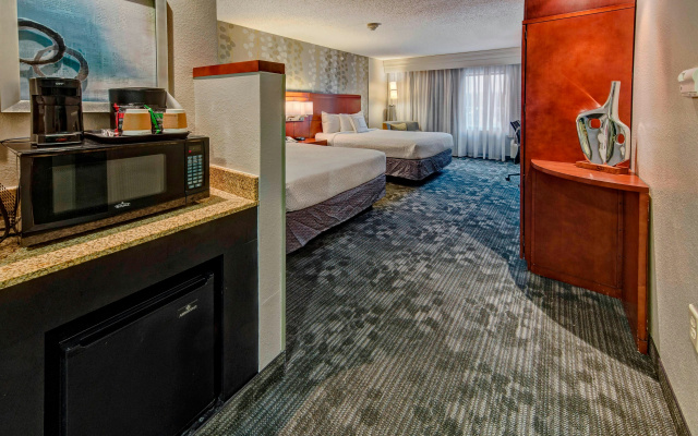 Courtyard by Marriott Alexandria