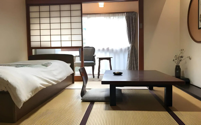 Kajiya Bekkan Ramakkoro Yamenekoyado
