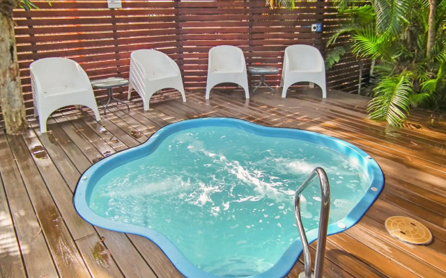 REEF RETREAT APARTMENTS PALM COVE Unit 11