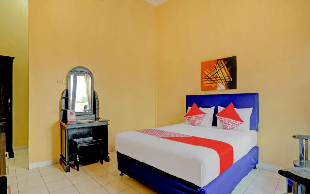 OYO 3096 Hotel Dewi Warsiki