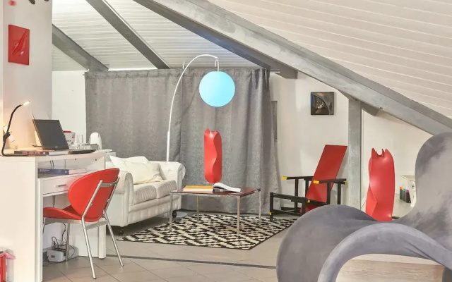 MoMart Guest House