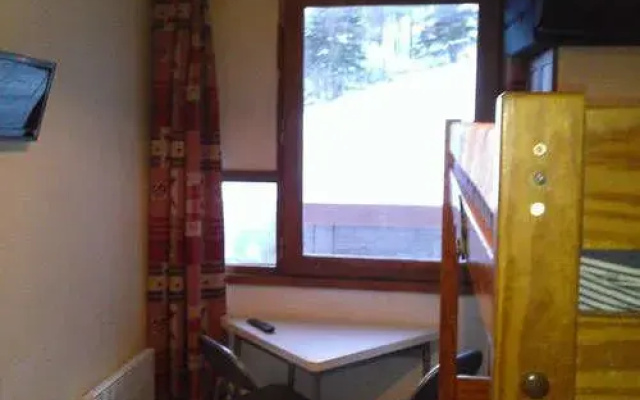 Studio Vostok Zodiaque