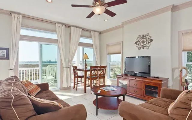 Pirates Paradise by Vacation Rental Pros