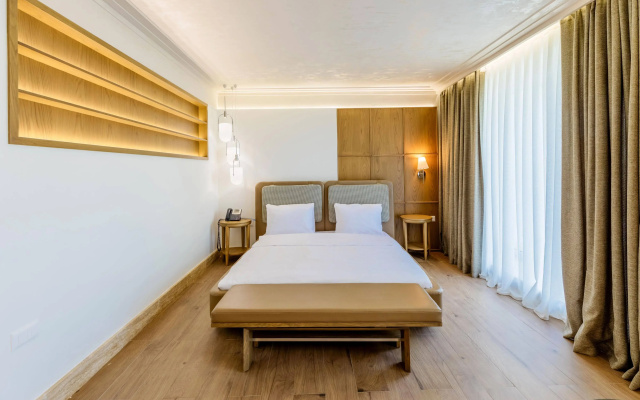 Sea Breeze Resort (Си Бриз Резорт)