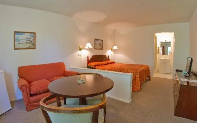 Family Inn