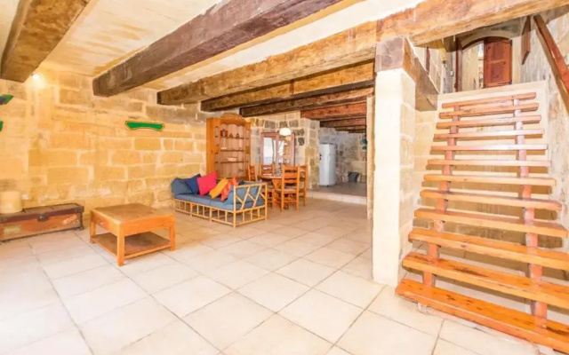 Farmhouse Cala2