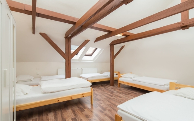 I'm Easy Housing Hostel Прага комната для гостей