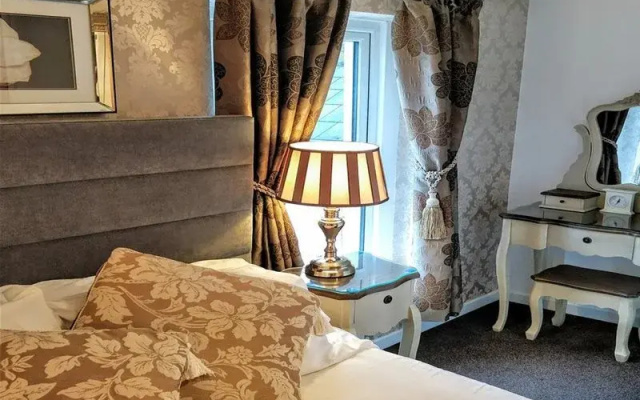 Angel House Bed & Breakfast