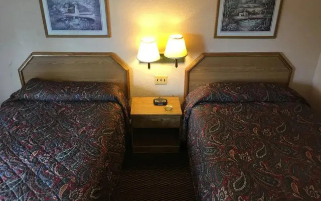 Super 8 - Raritan