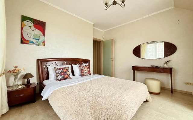 8th floor apartment
