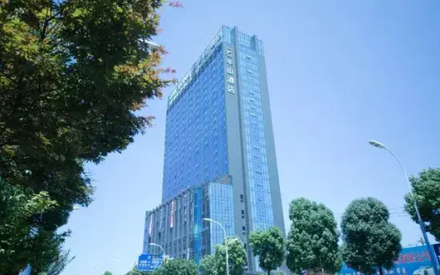 Mid-Level Hotel