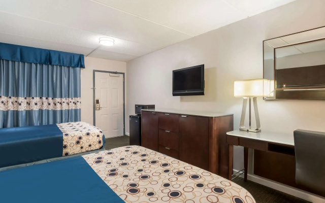 Rodeway Inn Greenwood