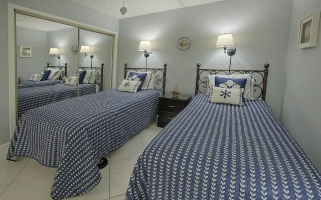 Gulf Shore Condo #320