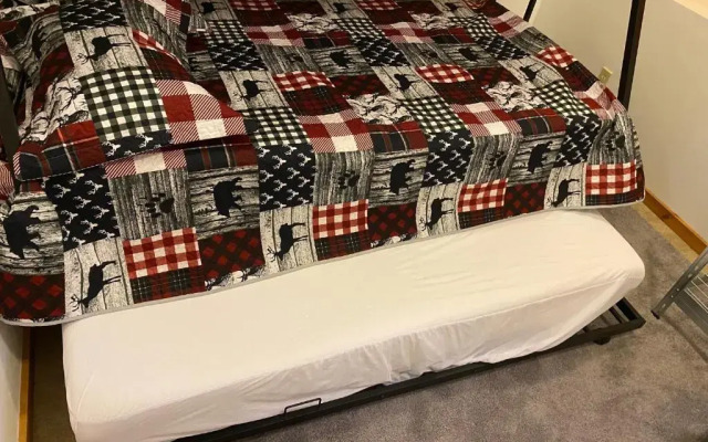 North Creek All Season Rental