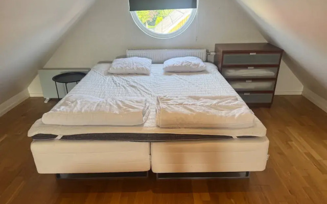 Modern 1-bedroom Apartment for 6 Near Kristianstad