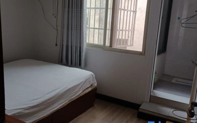Hanhong Inn (Wuhan Hannan Bus Station)