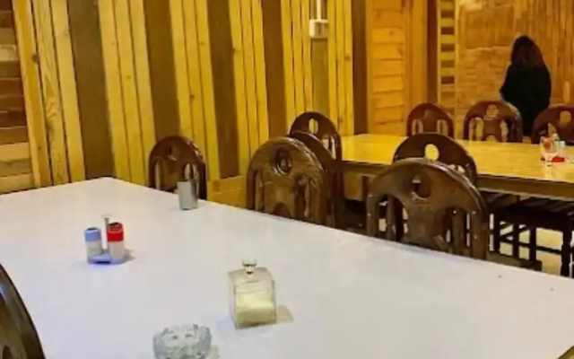 Sun Shine Hotel and Restaurant
