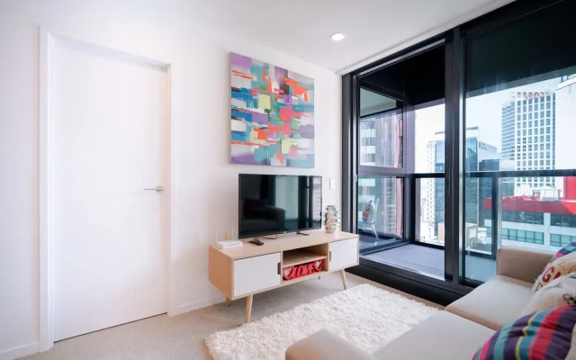 Auckland CBD Brand New 2 BDR Apartment