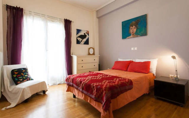 2 Bedroom Artist's Apartment - So Athens