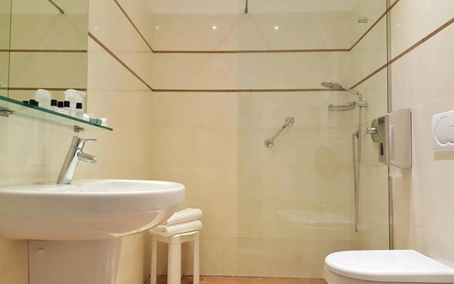 Hotel Roma E Rocca Cavour