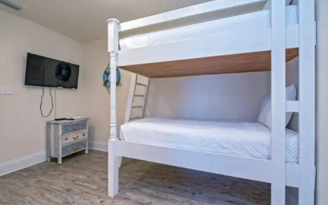 Beachfront 9bed Easybreezy East