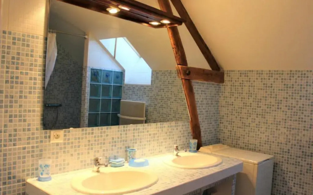 Gite Azerat, 4 pièces, 6 personnes - FR-1-616-138