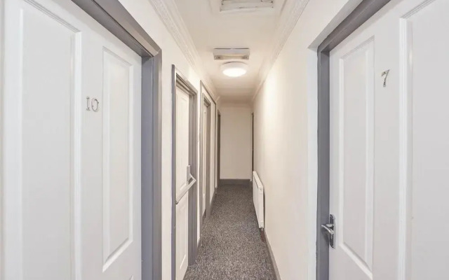 Host Stay Room 7 Clarendon