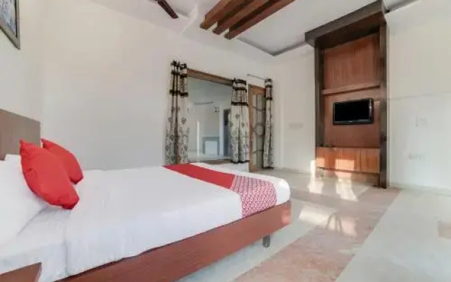 OYO 28853 Harkesh Residency