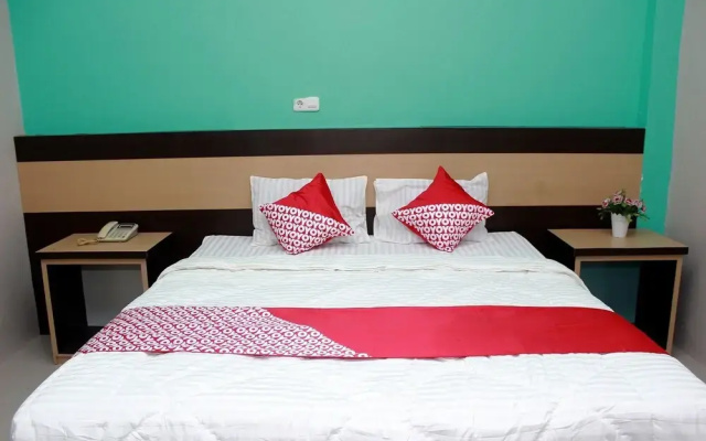 Grand Mentari Guest House by OYO Rooms