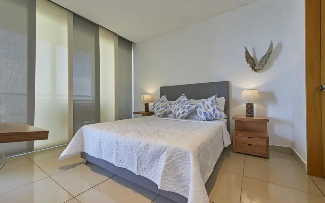 Stylish 1BR Apartment w Balcony Amazing View