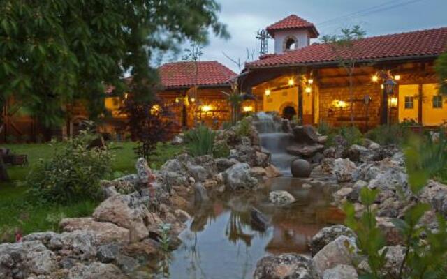 Отель Villa Bulgara Eco Шумен вид на фасад