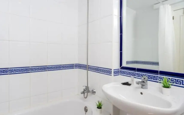 Apartment - 2 Bedrooms with Pool, WiFi and Sea views - 107889