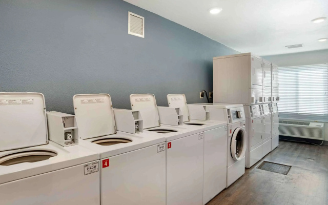 Extended Stay America Select Suites - Panama City - Callaway