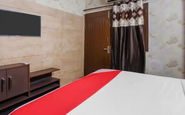 OYO 18771 Vishnu Home Stay