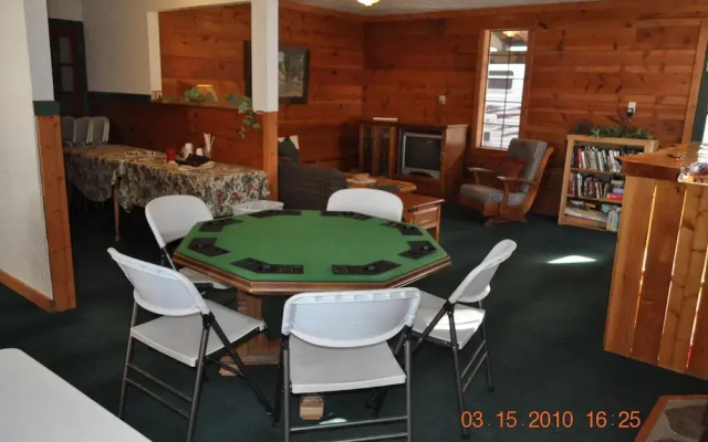 The Lodge at Summer Lake