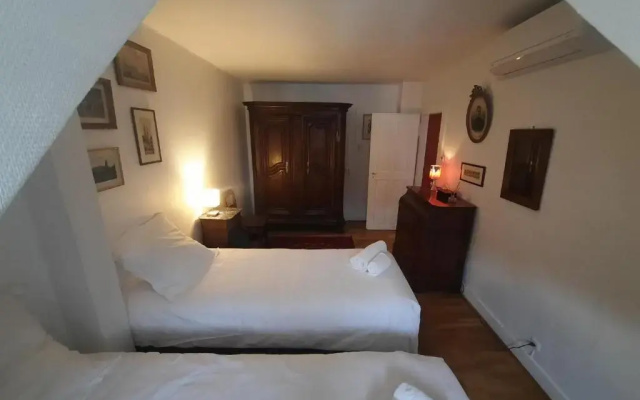 145m² city center 4 bedrooms view of the Cathedral