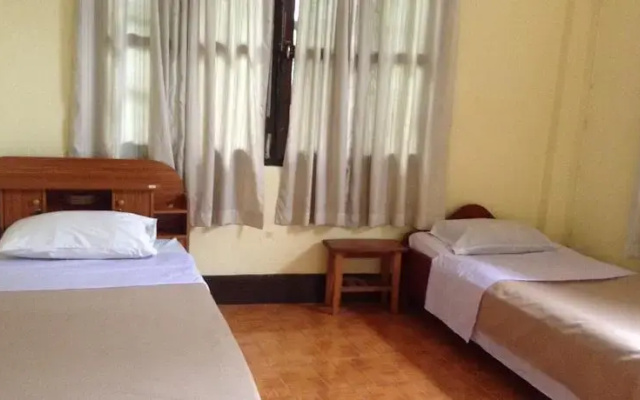 Pathoum Phone Guesthouse
