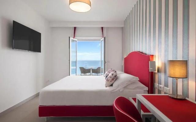 Seaside Hotel