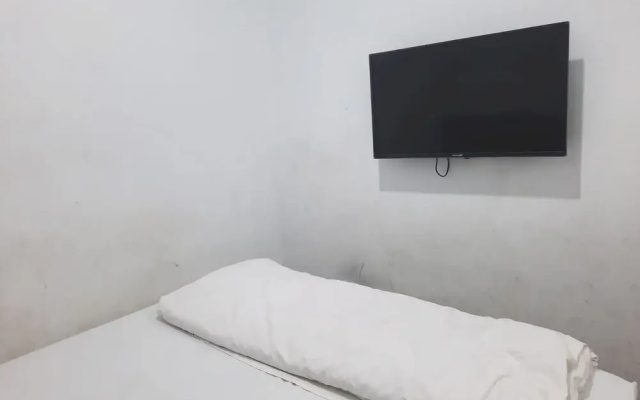 OYO Life 92883 Kost Ratana Cengkareng Syariah