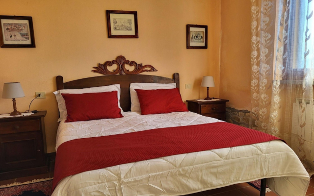 Farmhouse in Monte Santa Maria Tiberina With Garden
