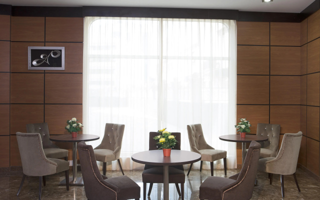 Отель Pearl Swiss Hotel
