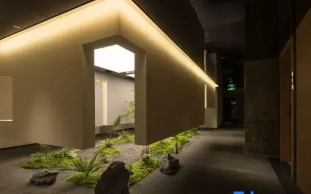 SFEEL Designer Hotel (Chengdu Vientiane City & Yushuang Road Metro)